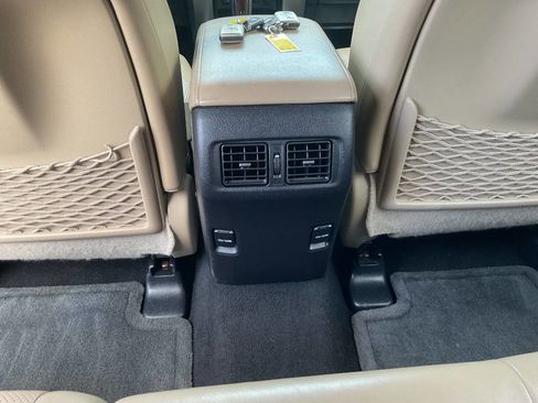 Used 2014 Toyota 4Runner Limited AWD/4WD image 33
