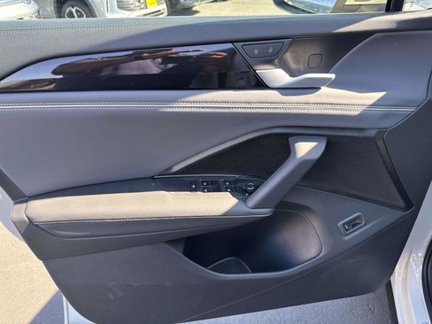 New 2026 Volkswagen Tiguan SEL R-Line image 14