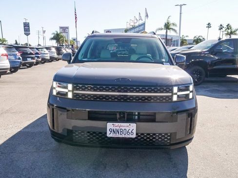 Used 2024 Hyundai Santa Fe Calligraphy image 2