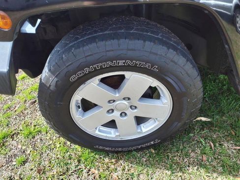 Used 2008 Jeep Wrangler Sahara w/ PWR Convenience Group image 4