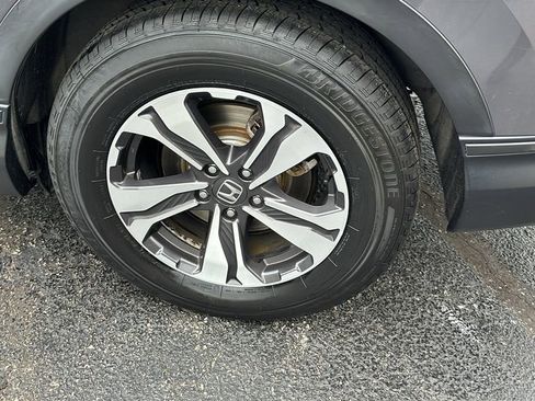 Used 2018 Honda CR-V LX image 9