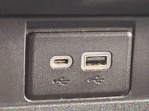 Used 2023 Chevrolet Tahoe LT w/ Luxury Package image 24