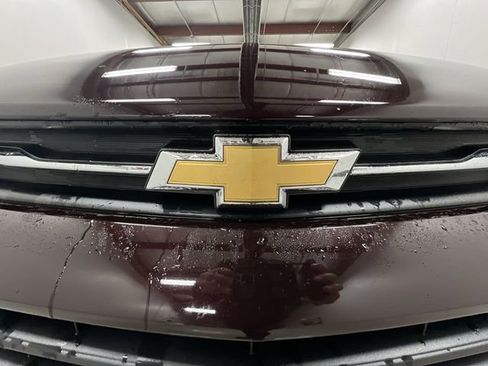 Used 2022 Chevrolet Trax LS w/ Tint and Cruise Package image 28