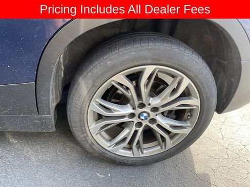 Used 2022 BMW X2 xDrive28i w/ Convenience Package AWD/4WD image 3