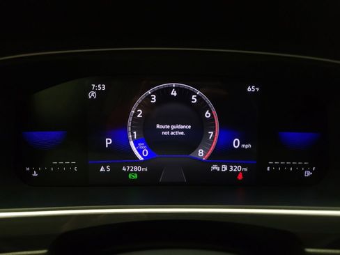 Used 2024 Volkswagen Tiguan SE image 23