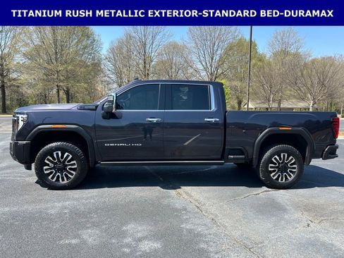 Used 2024 GMC Sierra 2500 Denali Ultimate image 12