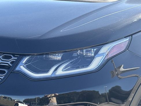 Used 2020 Land Rover Discovery Sport SE R-Dynamic image 6