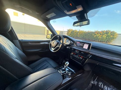 Used 2018 BMW X5 xDrive40e AWD/4WD image 24