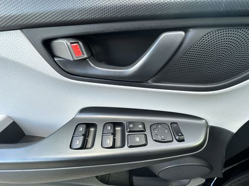 Used 2023 Hyundai Kona SEL image 15