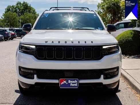 Used 2024 Jeep Wagoneer Series II AWD/4WD image 2