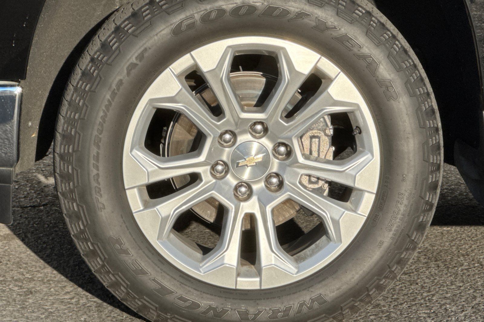 Used 2022 Chevrolet Silverado 1500 LTZ AWD/4WD image 43
