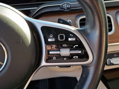 Used 2021 Mercedes-Benz GLS 450 4MATIC image 28