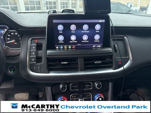 Used 2021 GMC Yukon XL SLT w/ SLT Premium Package image 4