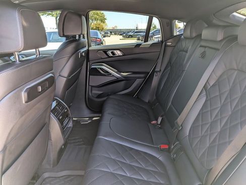 Used 2026 BMW X6 xDrive40i w/ Climate Comfort Package image 19