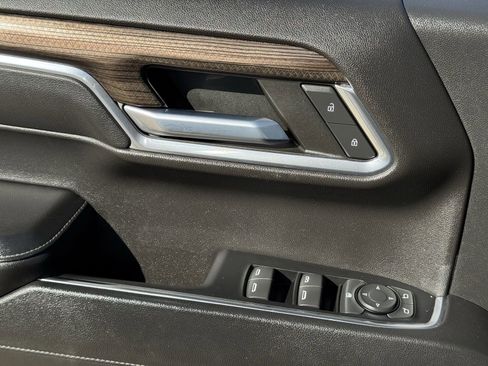 Used 2022 Chevrolet Silverado 1500 RST image 23