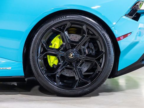 Used 2024 Lamborghini Huracan Tecnica RWD image 18