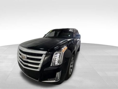 Used 2016 Cadillac Escalade Premium AWD/4WD image 2
