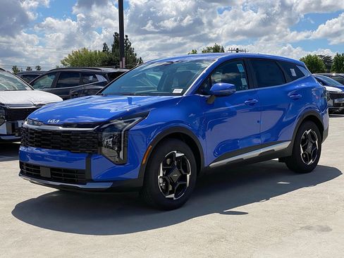 New 2026 Kia Sportage EX FWD image 7