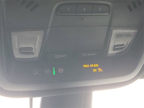 Certified 2023 Chevrolet Traverse LT image 28