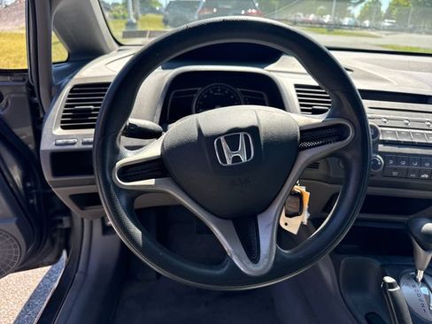Used 2011 Honda Civic DX-VP image 16
