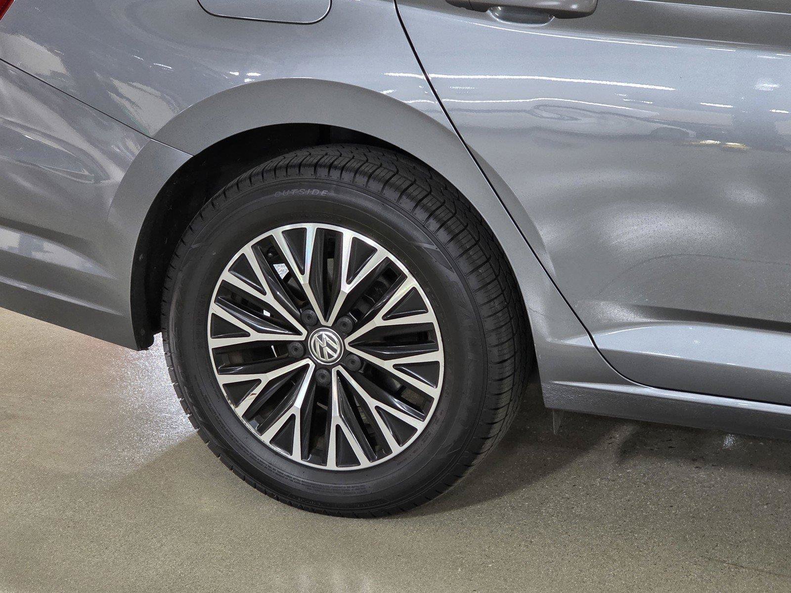Used 2019 Volkswagen Jetta SE FWD image 9