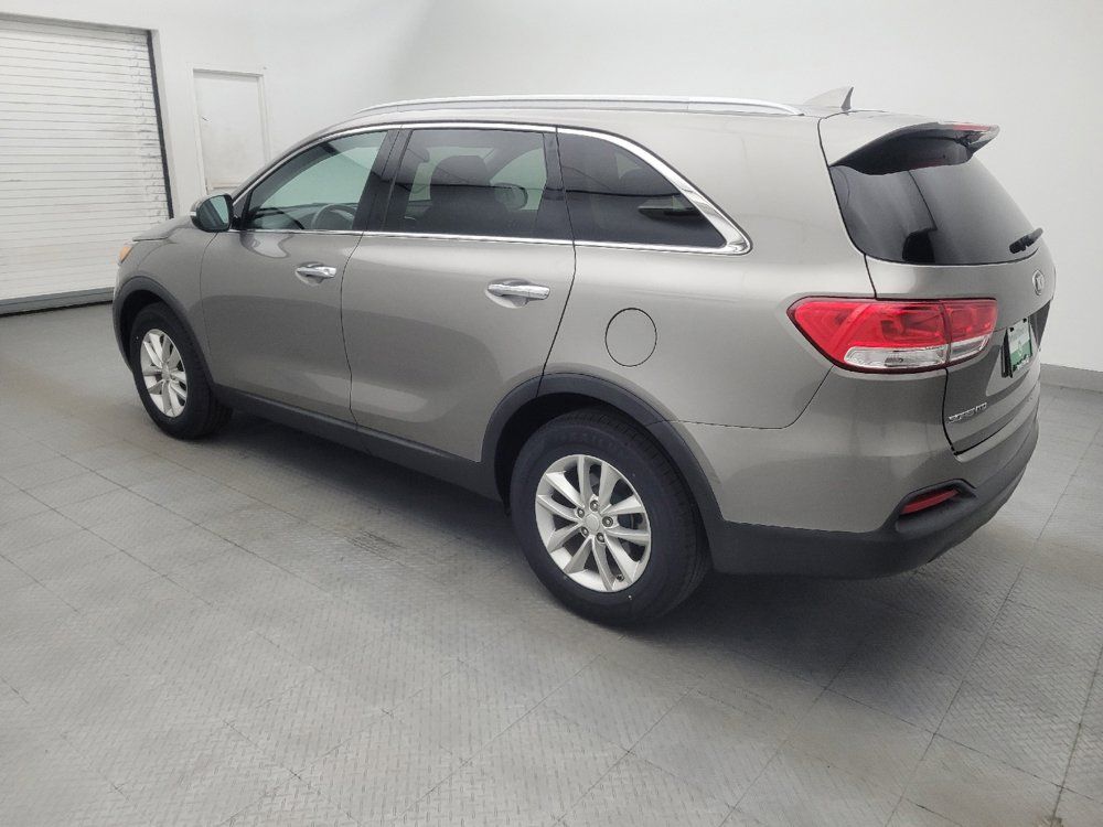 Used 2017 Kia Sorento FWD w/ LX Convenience Package image 3
