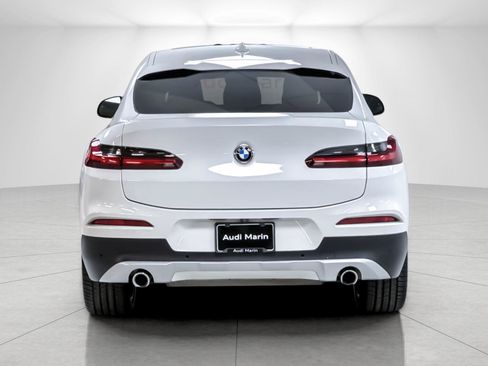 Used 2021 BMW X4 xDrive30i AWD/4WD image 4