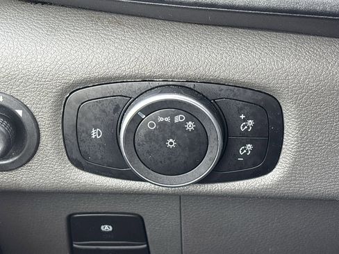 Used 2022 Ford Transit 350 XLT image 26