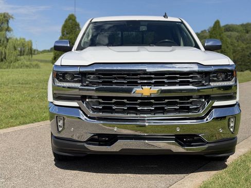 Used 2016 Chevrolet Silverado 1500 LTZ w/ Sport Package AWD/4WD image 31