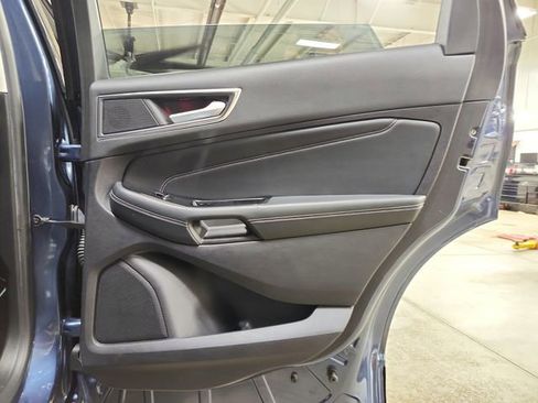 Used 2019 Ford Edge Titanium w/ Equipment Group 301A image 27