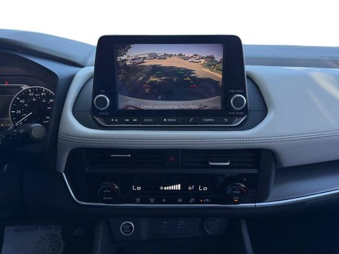 Used 2023 Nissan Rogue SV FWD image 20