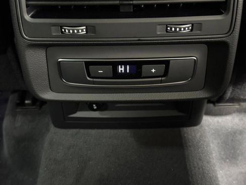 New 2026 Audi Q7 2.0T Premium image 11