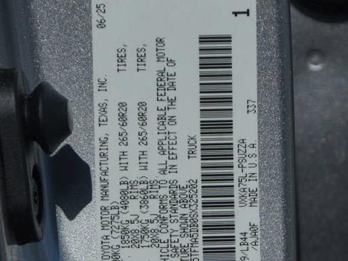 Used 2025 Toyota Tundra 1794 Edition w/ TRD Off-Road Package AWD/4WD image 27