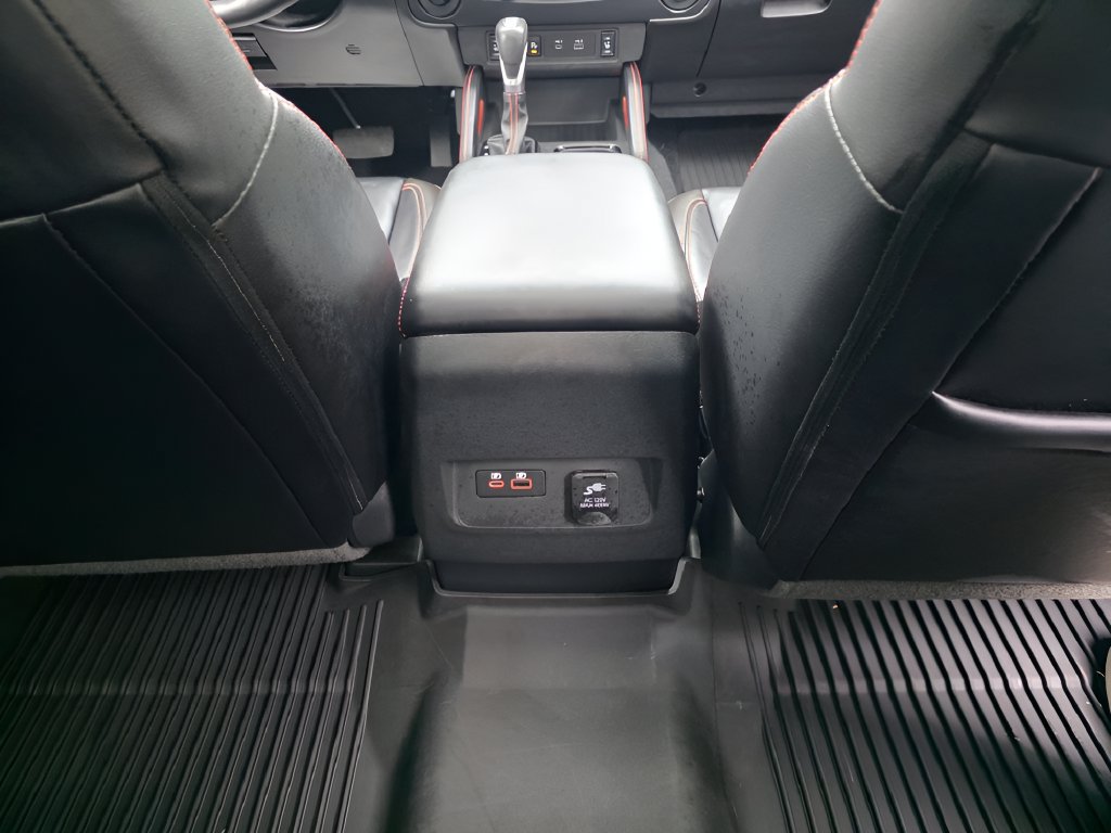Used 2025 Nissan Frontier PRO-4X w/ Pro Premium Package AWD/4WD image 7