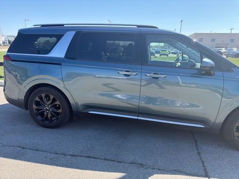 Used 2024 Kia Carnival SX image 25