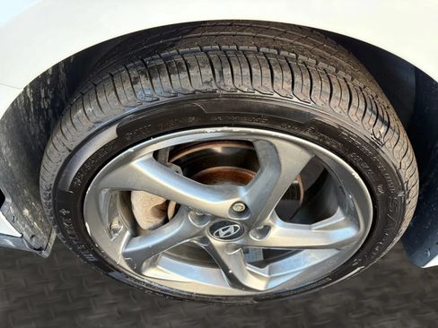 Used 2020 Hyundai Veloster 2.0 FWD image 32
