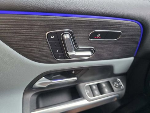 New 2026 Mercedes-Benz GLB 250 GLB 250 image 12