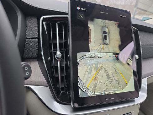 New 2026 Volvo XC90 B6 Ultra image 35