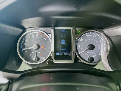 Used 2023 Toyota Tacoma SR image 19