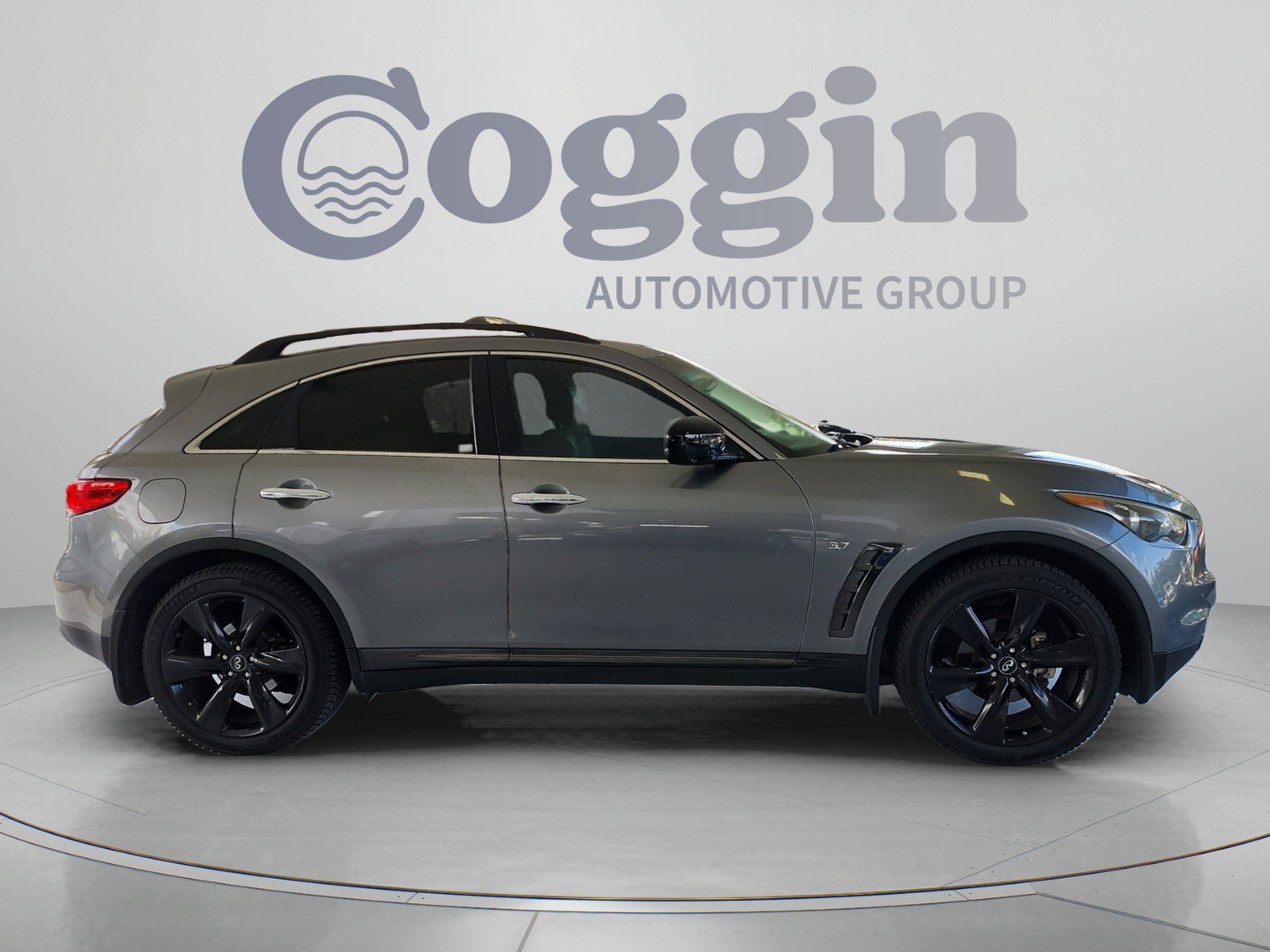 Used 2016 INFINITI QX70 2WD w/ Premium Package image 6
