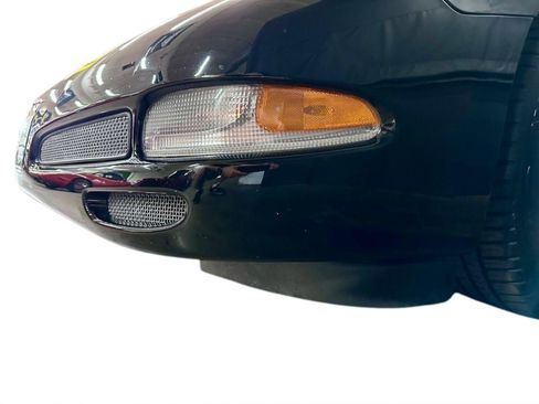 Used 2004 Chevrolet Corvette Convertible w/ Preferred Equipment Group image 14