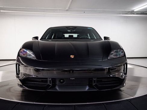 New 2026 Porsche Taycan image 10