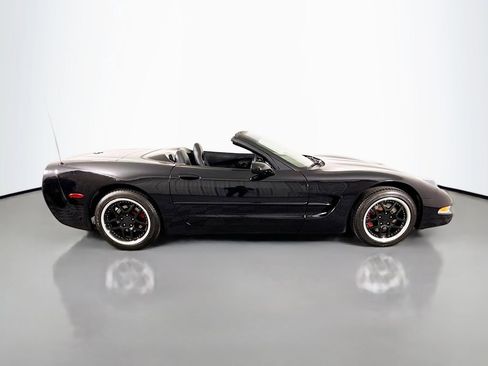 Used 2001 Chevrolet Corvette Convertible w/ Preferred Equipment Group2 image 8