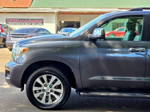 Used 2011 Toyota Sequoia Limited AWD/4WD image 4