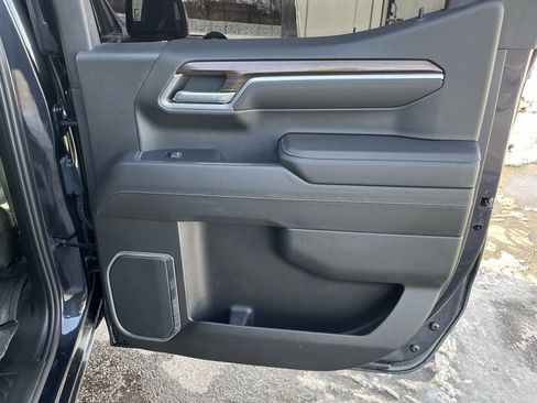 Used 2022 Chevrolet Silverado 1500 RST image 25