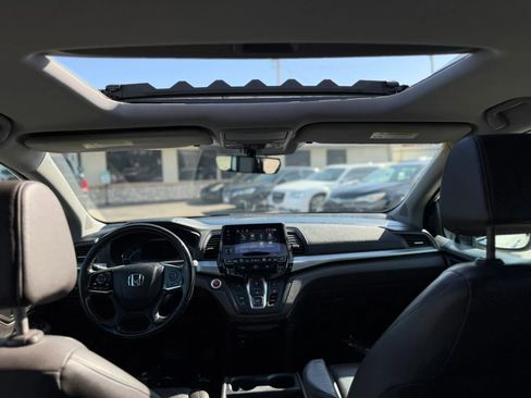 Used 2018 Honda Odyssey EX-L image 42