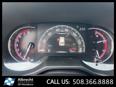 Used 2025 Toyota RAV4 XLE image 27