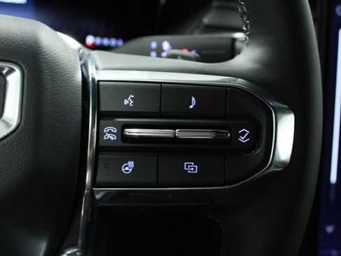 New 2025 GMC Acadia Elevation FWD image 22