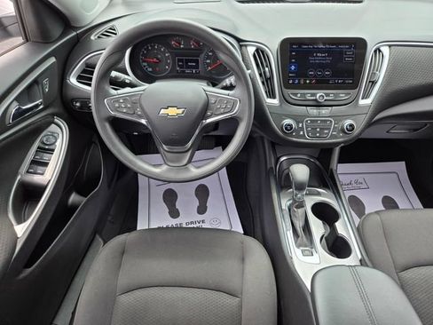 Used 2023 Chevrolet Malibu LT FWD image 18