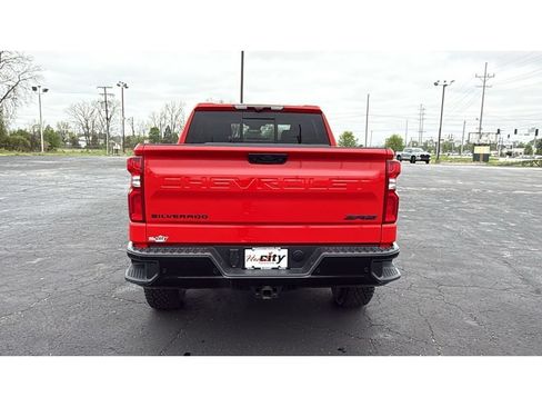 Used 2025 Chevrolet Silverado 1500 ZR2 w/ Technology Package AWD/4WD image 6